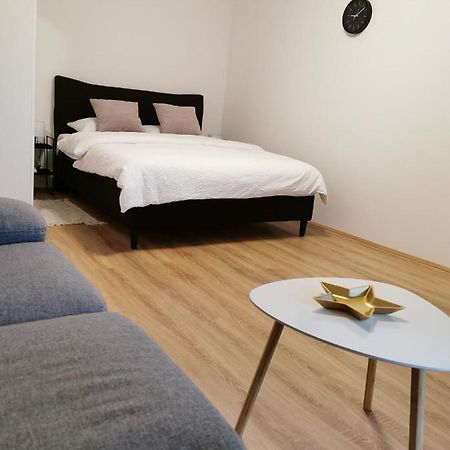 사모볼 Apartman Andro 아파트 외부 사진